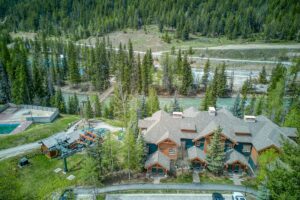Easy access to everything Panorama Mountain Resort Has to offer. One - two minute walk to everything.
